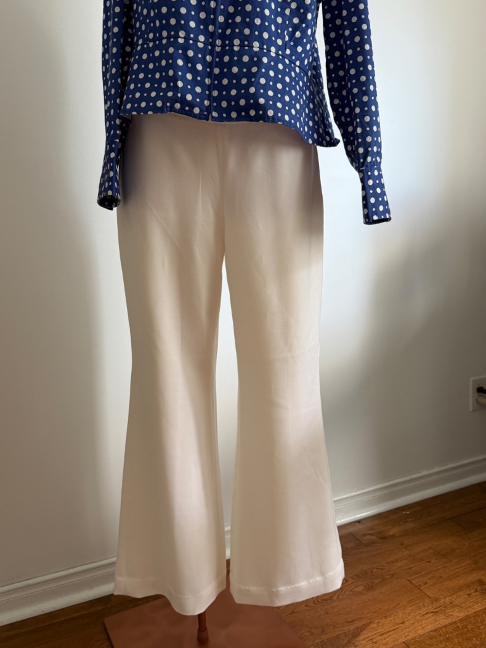 White House- Black Market - Off White Wide Leg Trousers